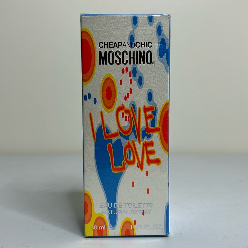 Moschino I LOVE LOVE EDT 1. Oz. Womens Spray New Sealed In Box